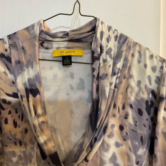 NEW St John top - Picture 3 of 3